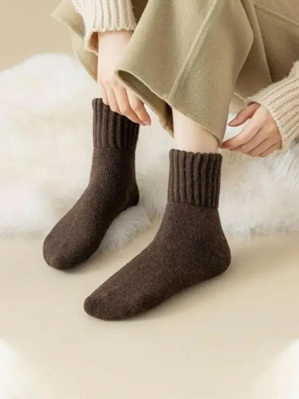 Women’s Cozy Mid-Calf Crew Socks – Soft Knit Neutral Colors for Fall & Winter