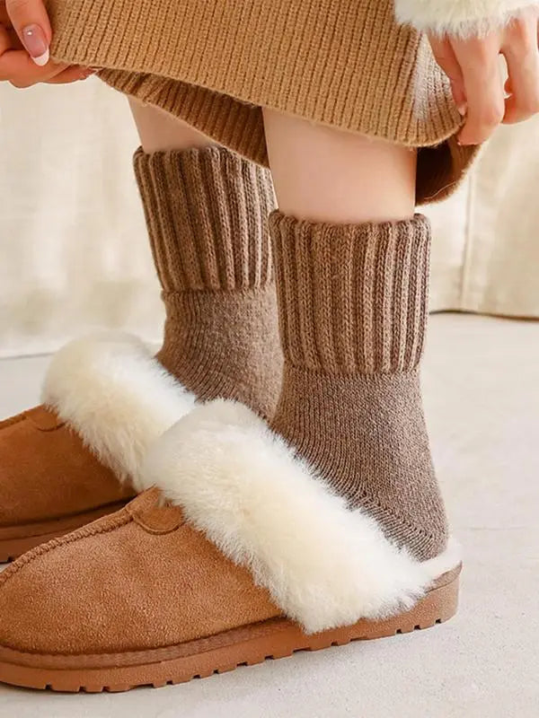 Women’s Cozy Mid-Calf Crew Socks – Soft Knit Neutral Colors for Fall & Winter