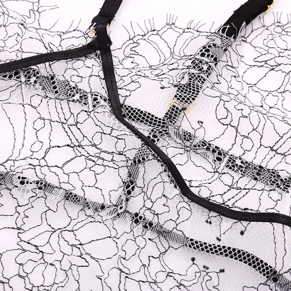 Floral Lace Wire Free Bralette & Thong Set