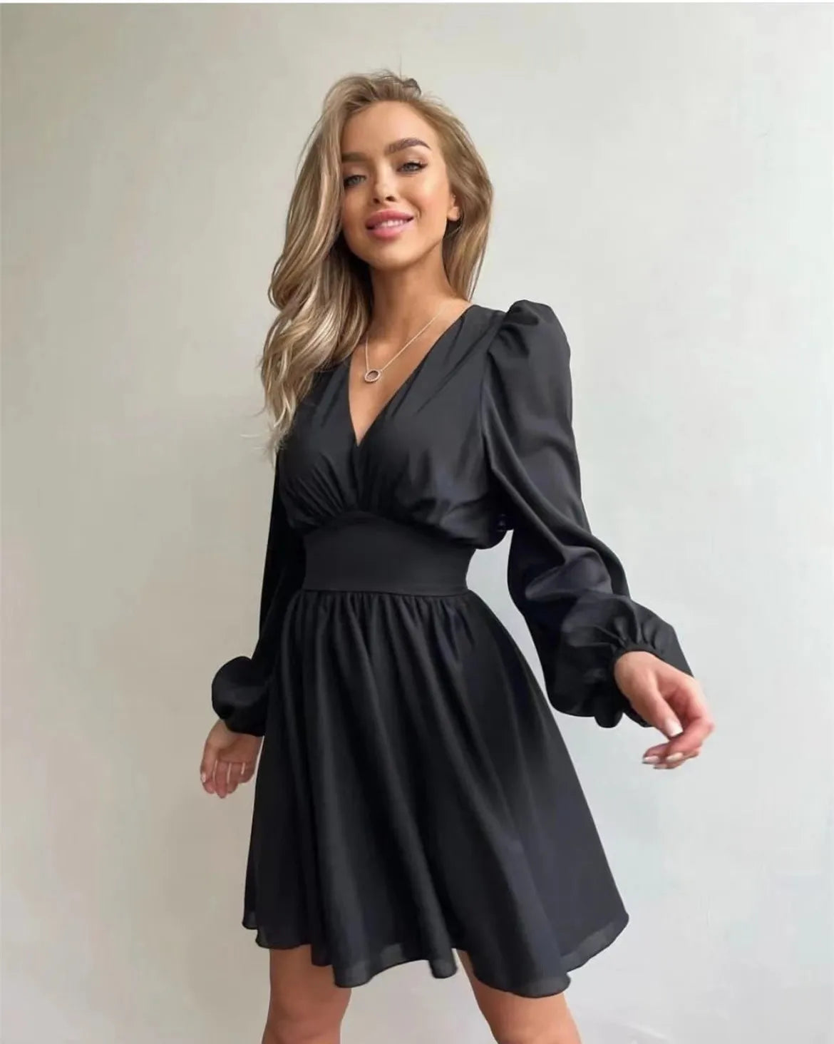 Emerald Grace – Effortless Chic Collection