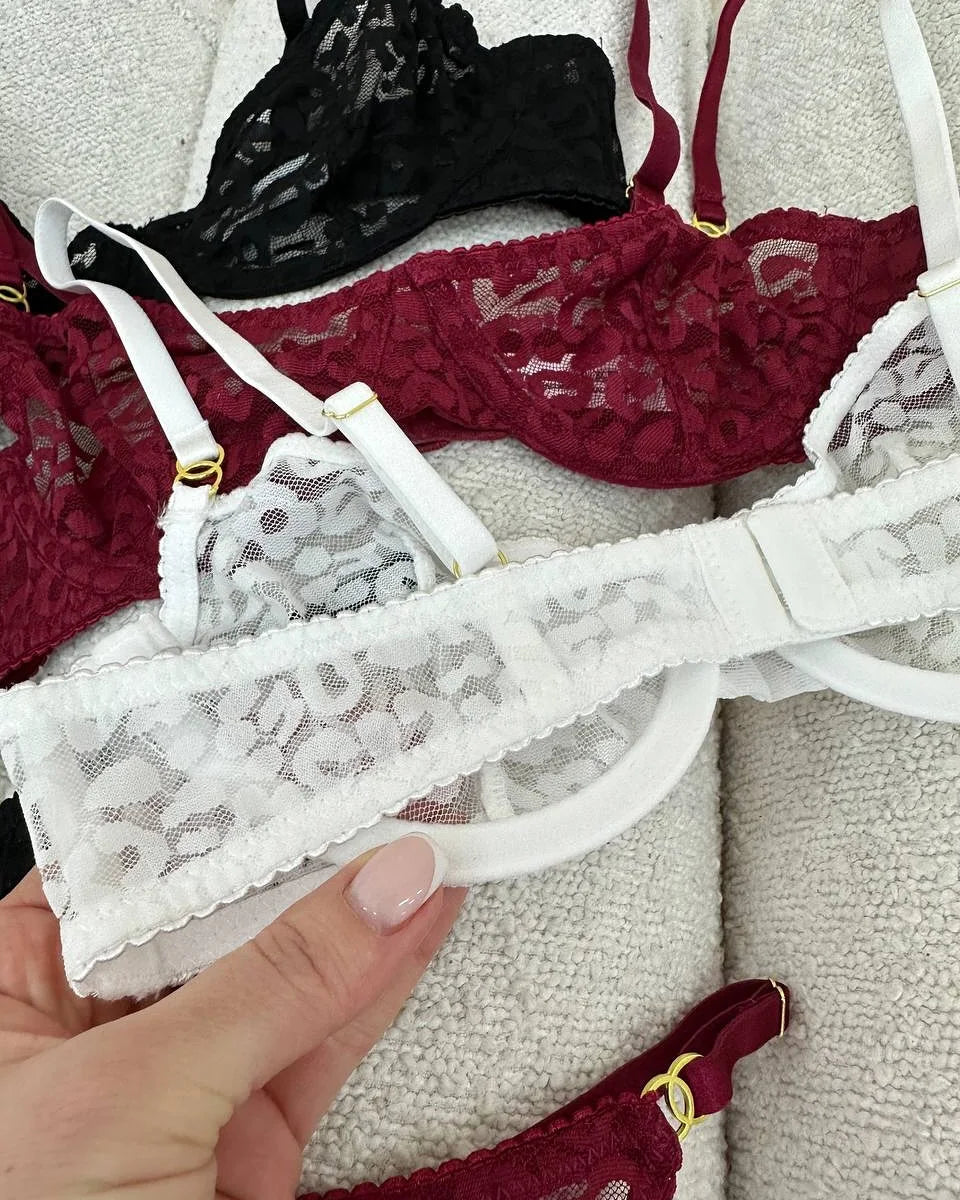 Hollow Lace Underwire Bra & Thong Set (Bunny Girl)