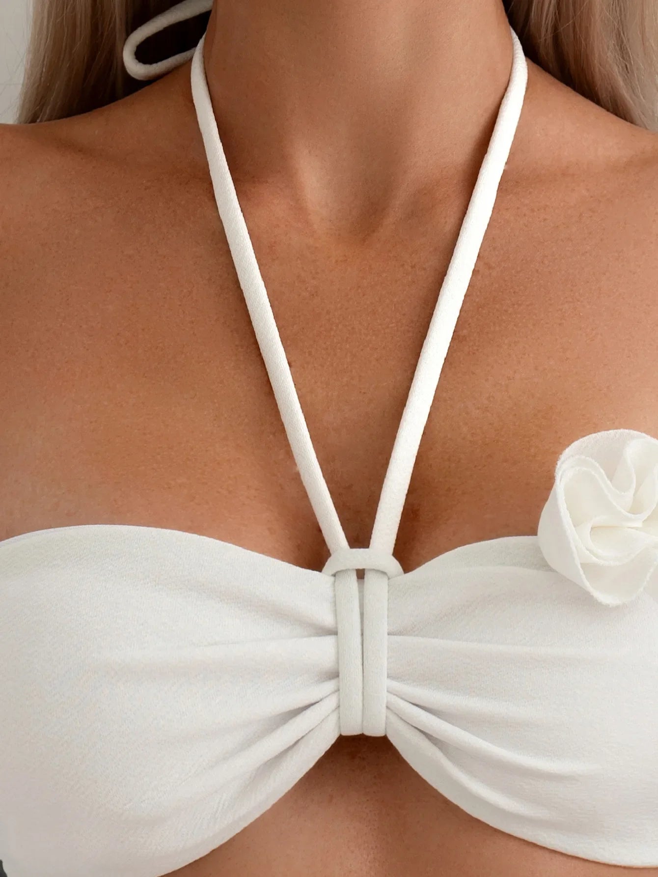 Rosaria Blanc - 3D Floral Bikini