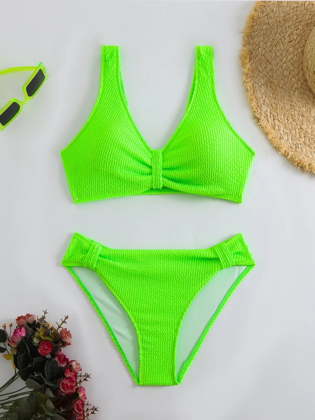 Aria Classic - V-Neck High-Waist Bikini