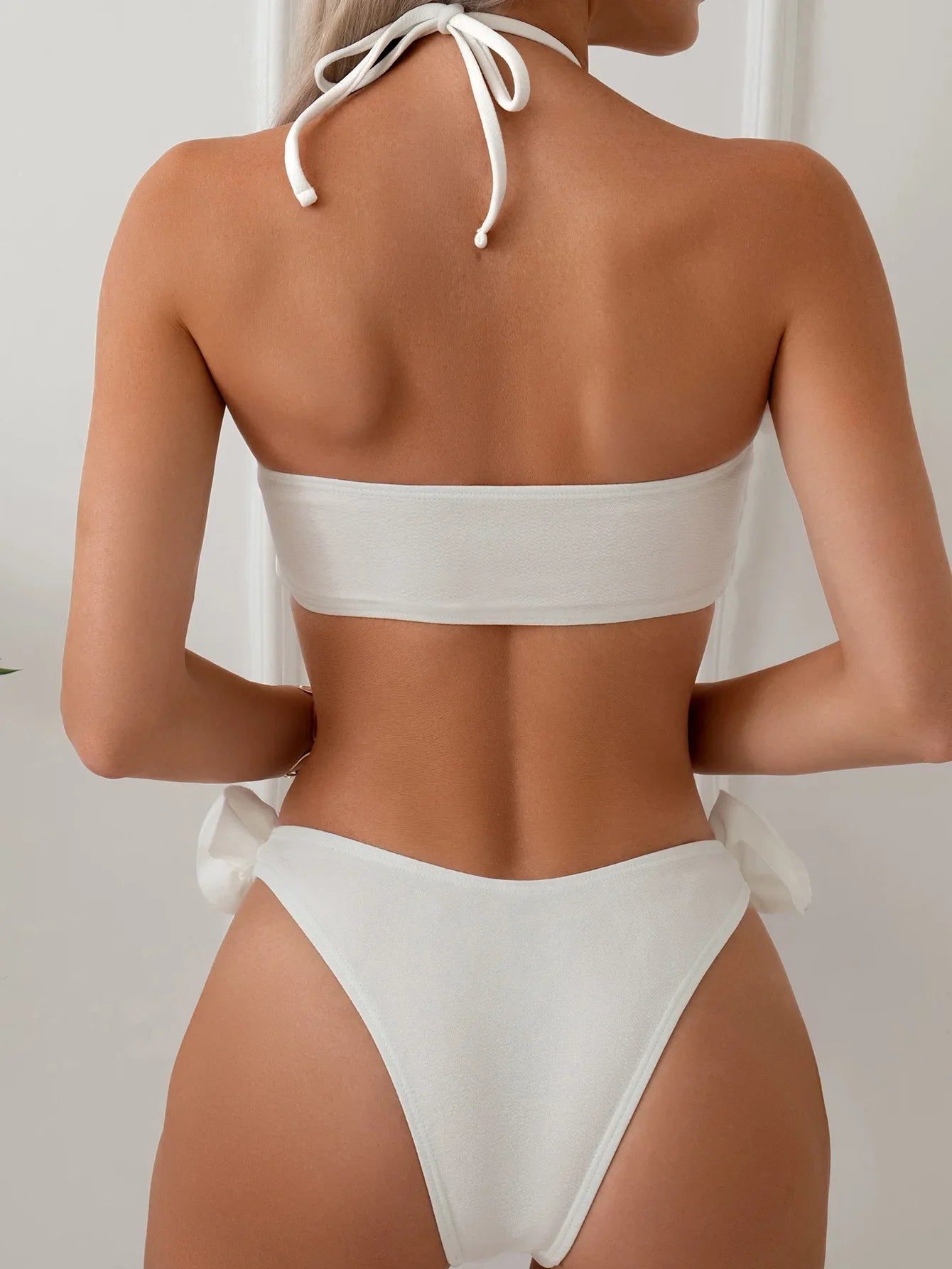 Rosaria Blanc - 3D Floral Bikini