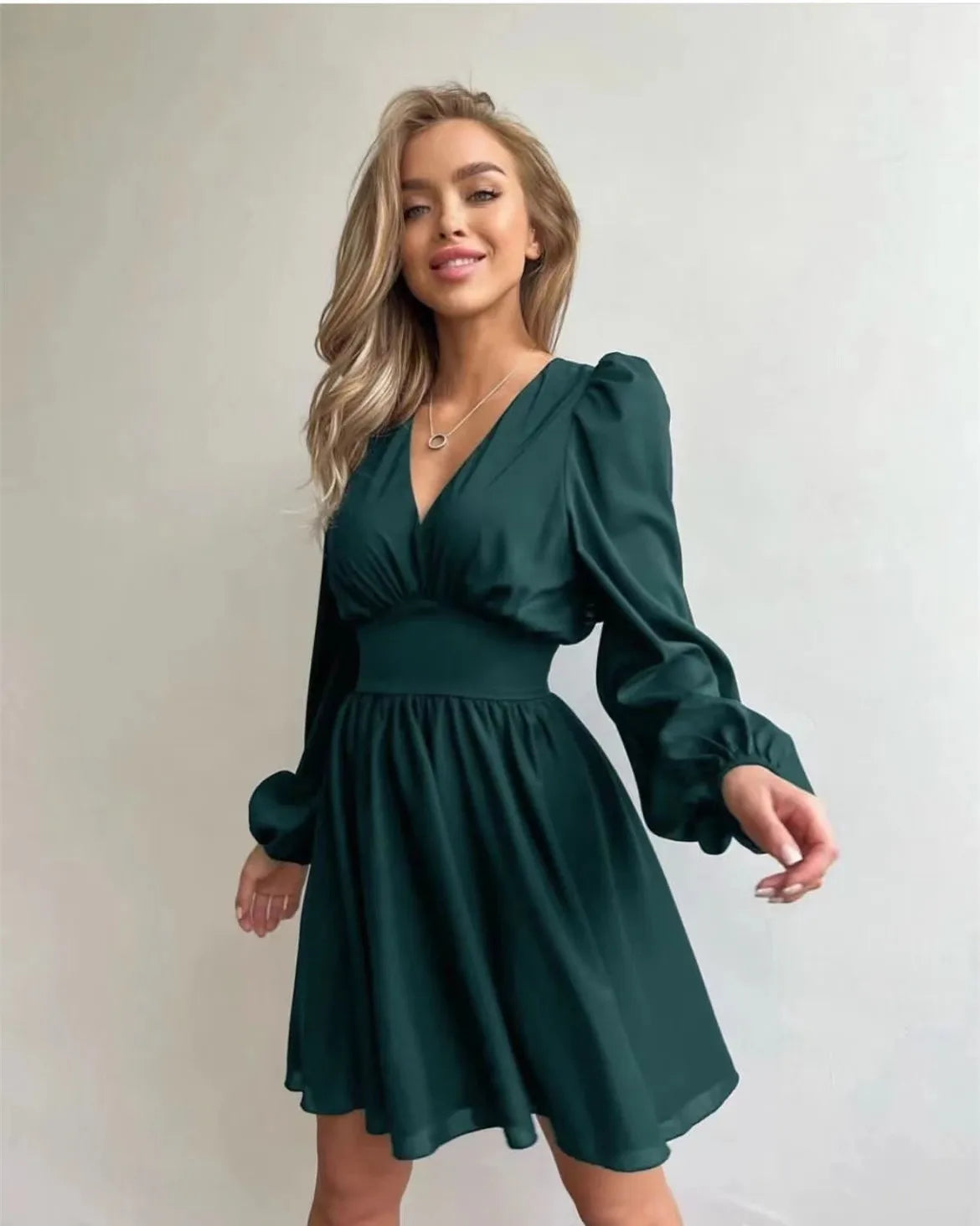 Emerald Grace – Effortless Chic Collection