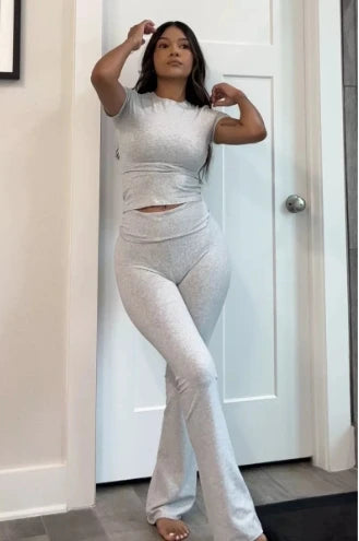 Retro Two-Piece Lounge Set – Long Sleeve T-Shirt & Wide Leg Jogger Pants